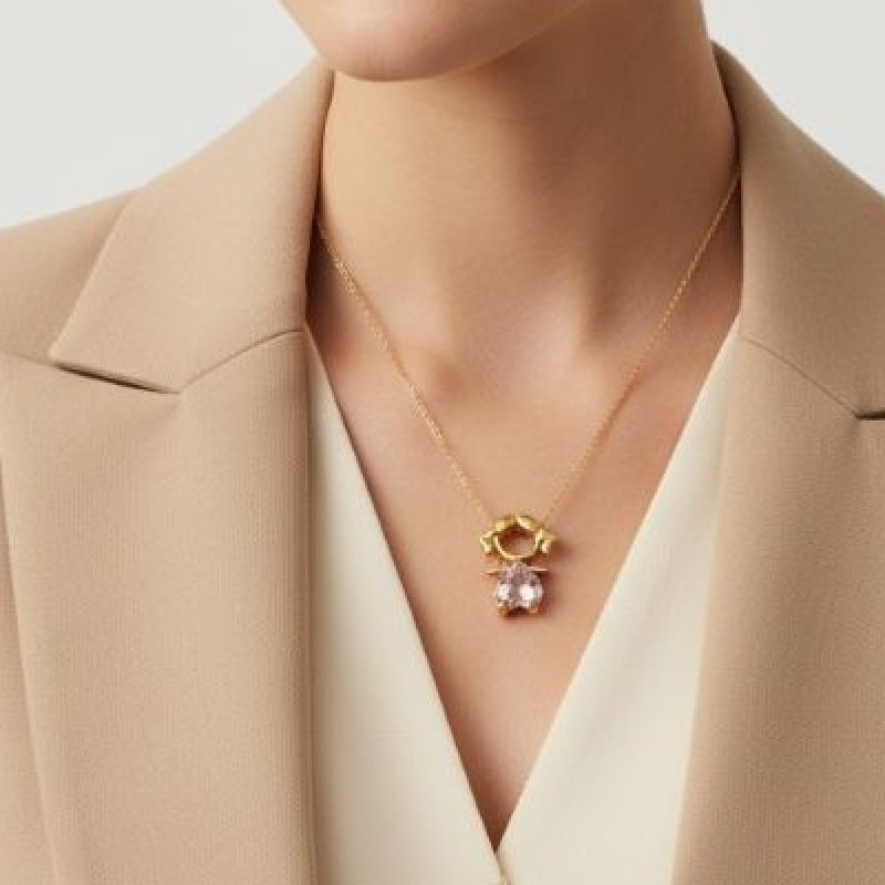 PINGENTE MENINA PEDRA CORAÇÃO VIDRO ROSA // QTDE PCT: 10 PC // VAL UNIT: R$ 3,80