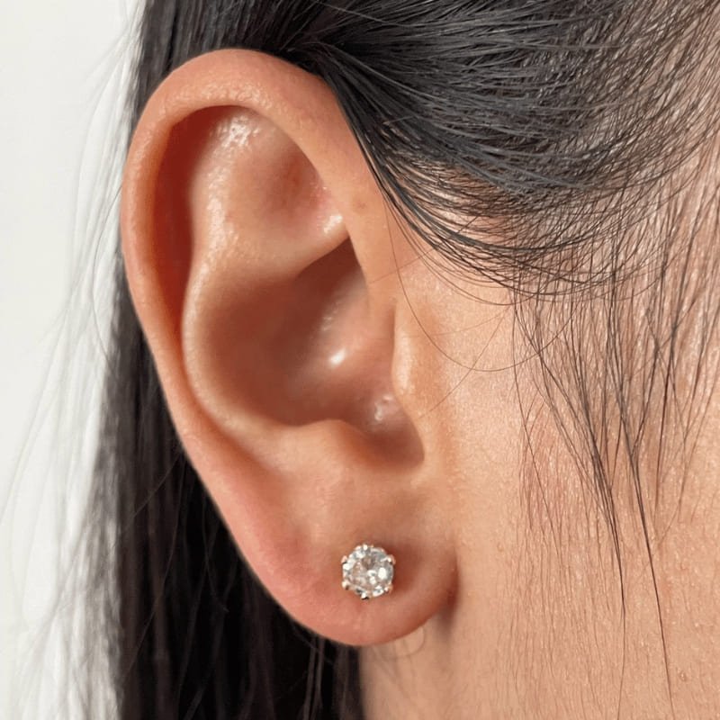 BRINCO PONTO DE LUZ ZIRCONIA 5 MM // QTDE PCT: 10 PAR // VAL UNIT: R$ 4,86