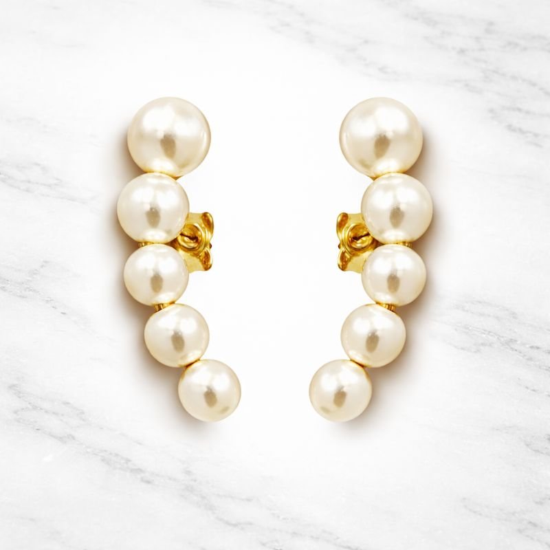 BRINCO EAR CUFF DE PEROLAS (1 PEROLA 8MM/ 1 PEROLA 7MM / 3 PEROLAS 6MM) // QTDE PCT: 5 PAR // VAL UNIT: R$ 11,19
