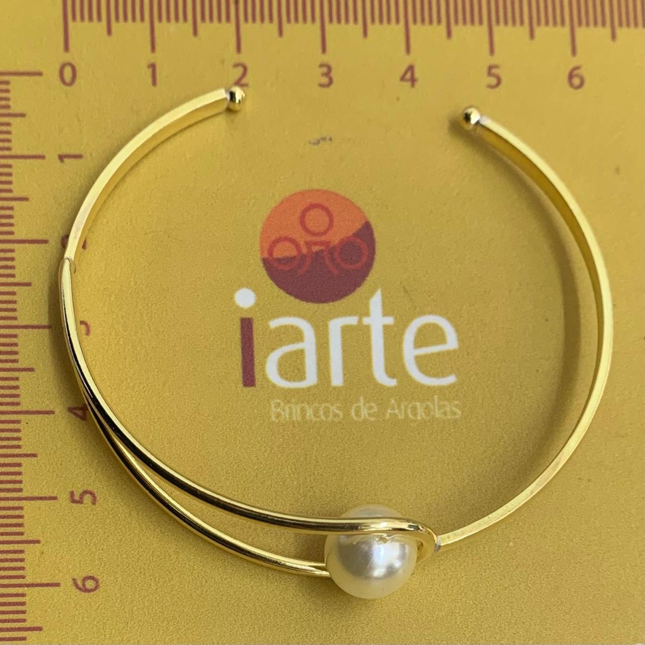 PULSEIRA 1/2 ARO GOTA PEROLA TAM 55MM PULSEIRA EM LATAO BRUTO COM DESIGN ABERTO E BASE PARA PEROLA IDEAL PARA MONTAGEM PROFISSIONAL // QTDE PCT: 3 PC // VAL UNIT: R$ 8,40