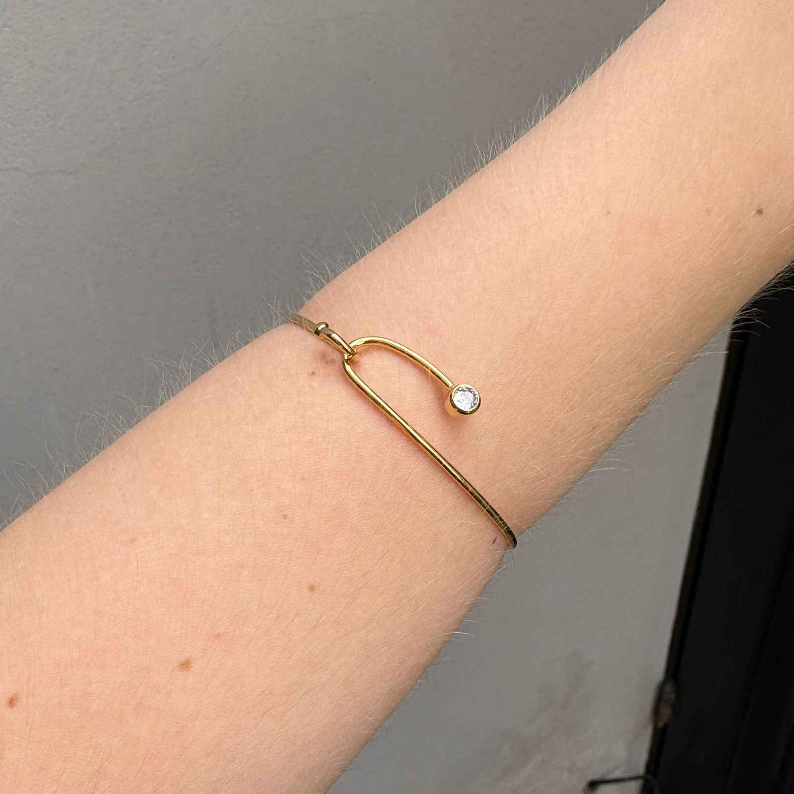PULSEIRA BRACELETE ZIRCONIA TAM 55MM PULSEIRA EM LATAO BRUTO MODELO OVAL COM BASE PARA CRISTAL IDEAL PARA MONTAGEM PROFISSIONAL // QTDE PCT: 5 PC // VAL UNIT: R$ 5,45