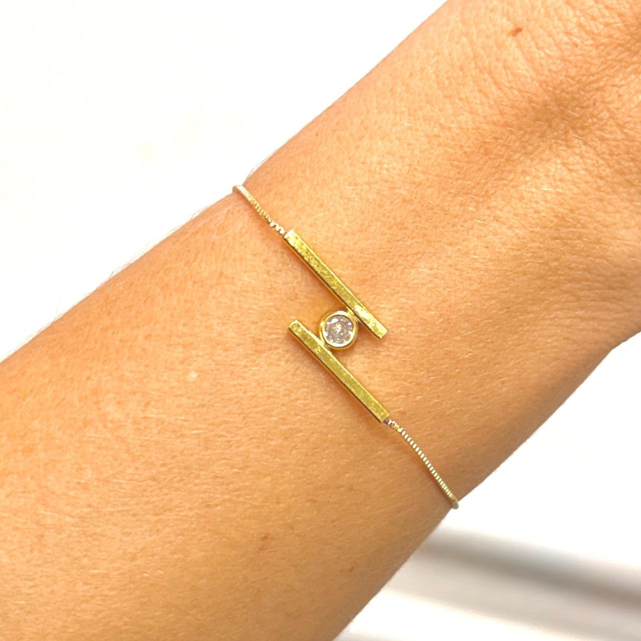 PULSEIRA GRAVATINHA ZIRCONIA BARRAS NO BRUTO // QTDE PCT: 3 PC // VAL UNIT: R$ 5,90