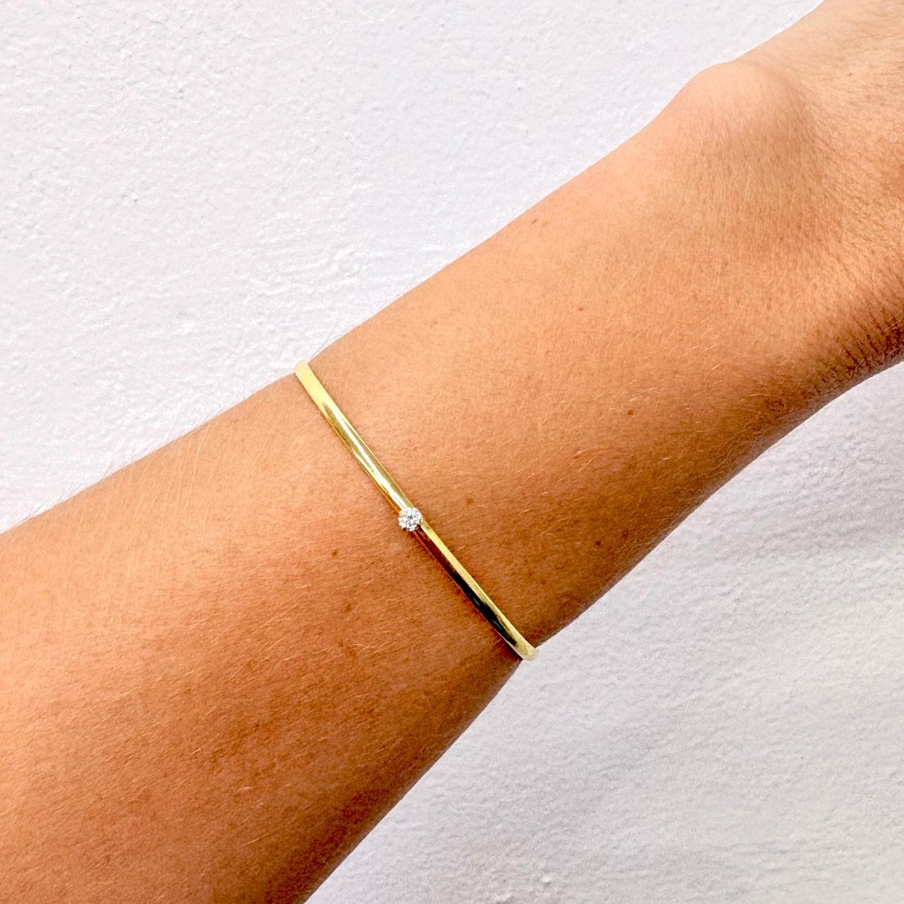 PULSEIRA BRACELETE FIO ZIRCONIA CENTRAL NO BRUTO // QTDE PCT: 5 PC // VAL UNIT: R$ 5,90