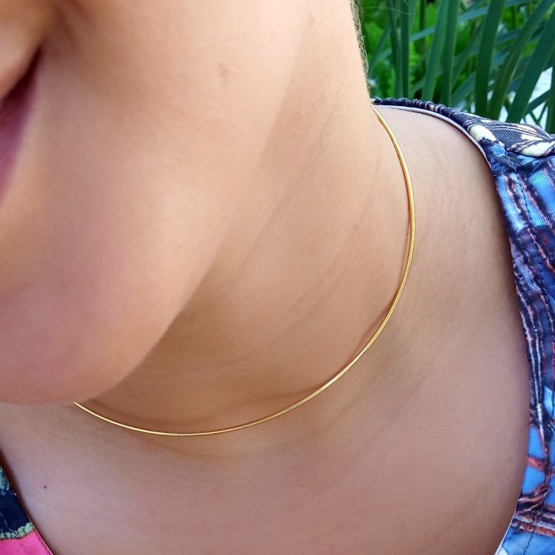 GARGANTILHA FIO LISO COM CORRENTE E STRASS TAM 130MM COLAR CHOKER EM LATAO BRUTO COM EXTENSOR IDEAL PARA BANHO E FOLHEACAO PERFEITO PARA REVENDA // QTDE PCT: 5 PAR // VAL UNIT: R$ 6,42